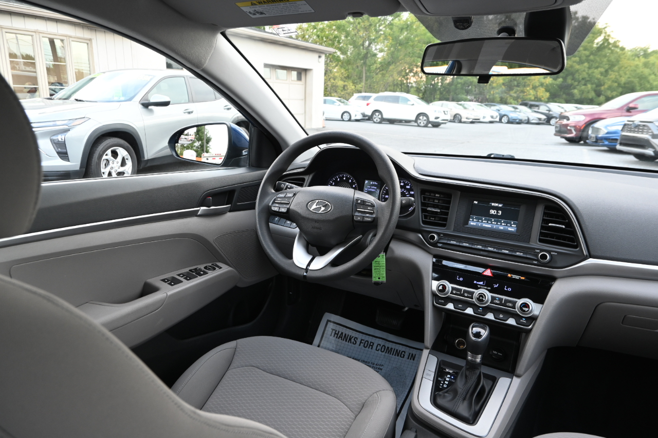 Hyundai Elantra SE IVT 2020