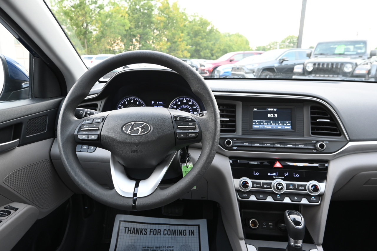 Hyundai Elantra SE IVT 2020