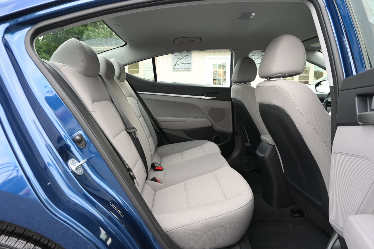 Hyundai Elantra SE IVT 2020
