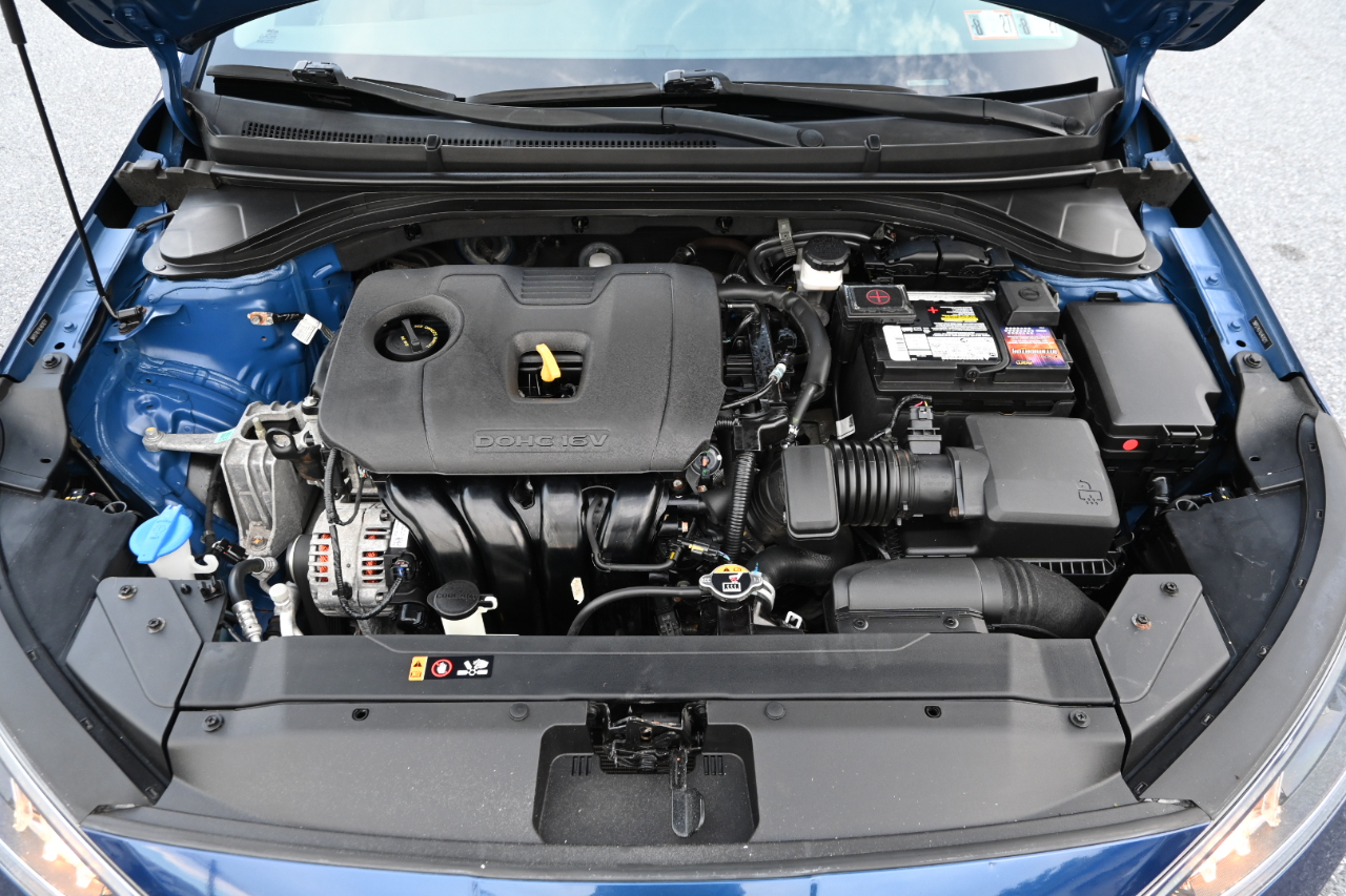 Hyundai Elantra SE IVT 2020