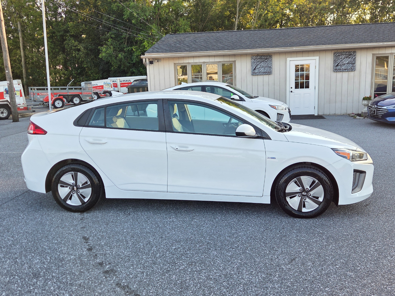Hyundai Ioniq Hybrid Blue Hatchback 2020