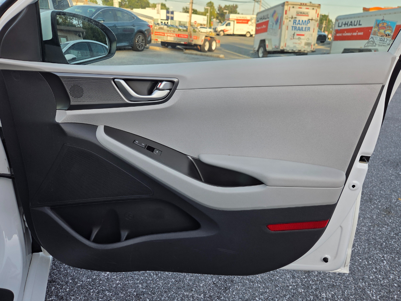 Hyundai Ioniq Hybrid Blue Hatchback 2020