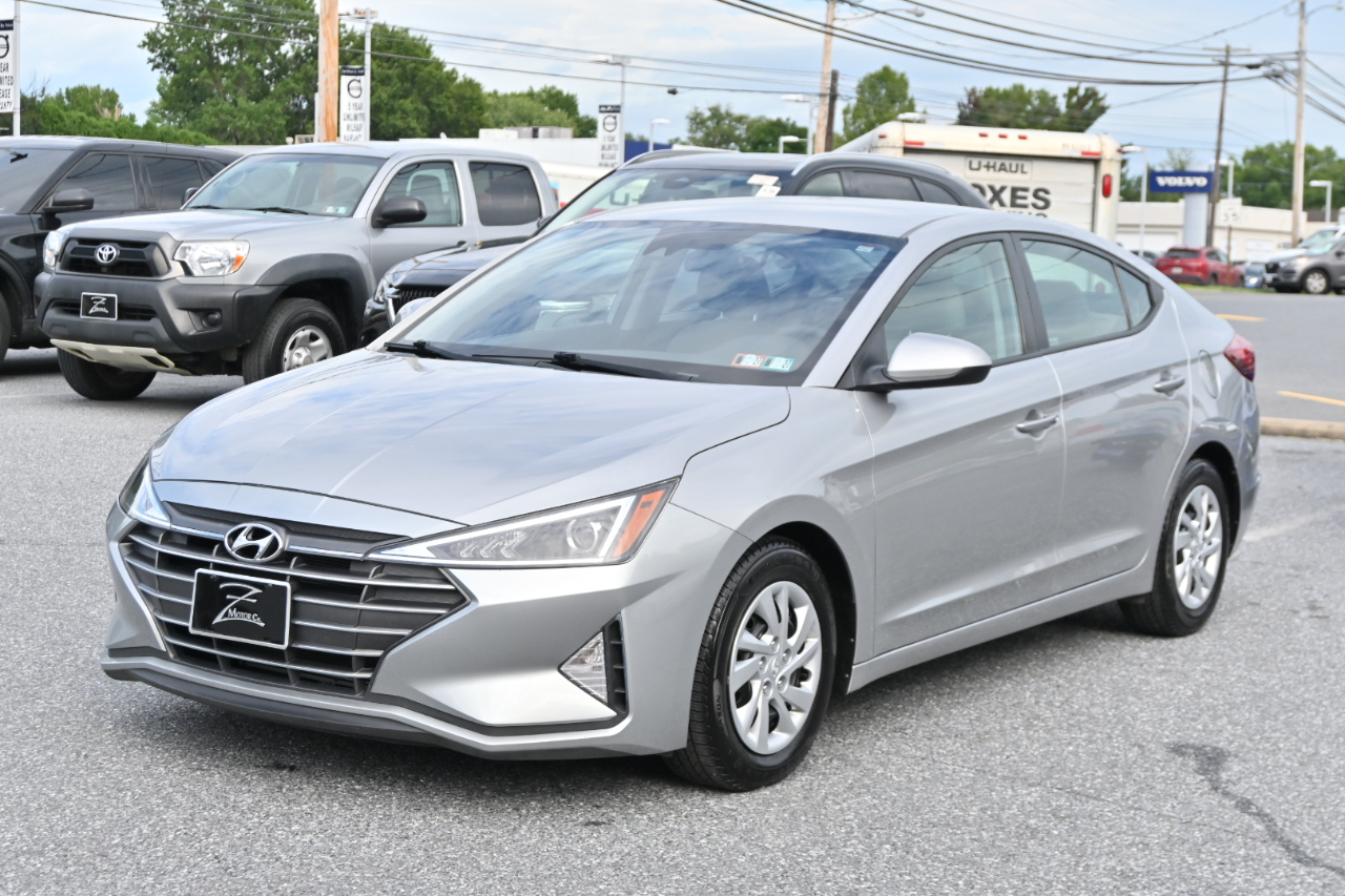 Hyundai Elantra SE 2020