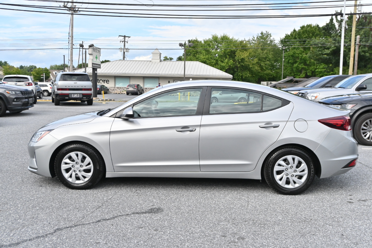 Hyundai Elantra SE 2020