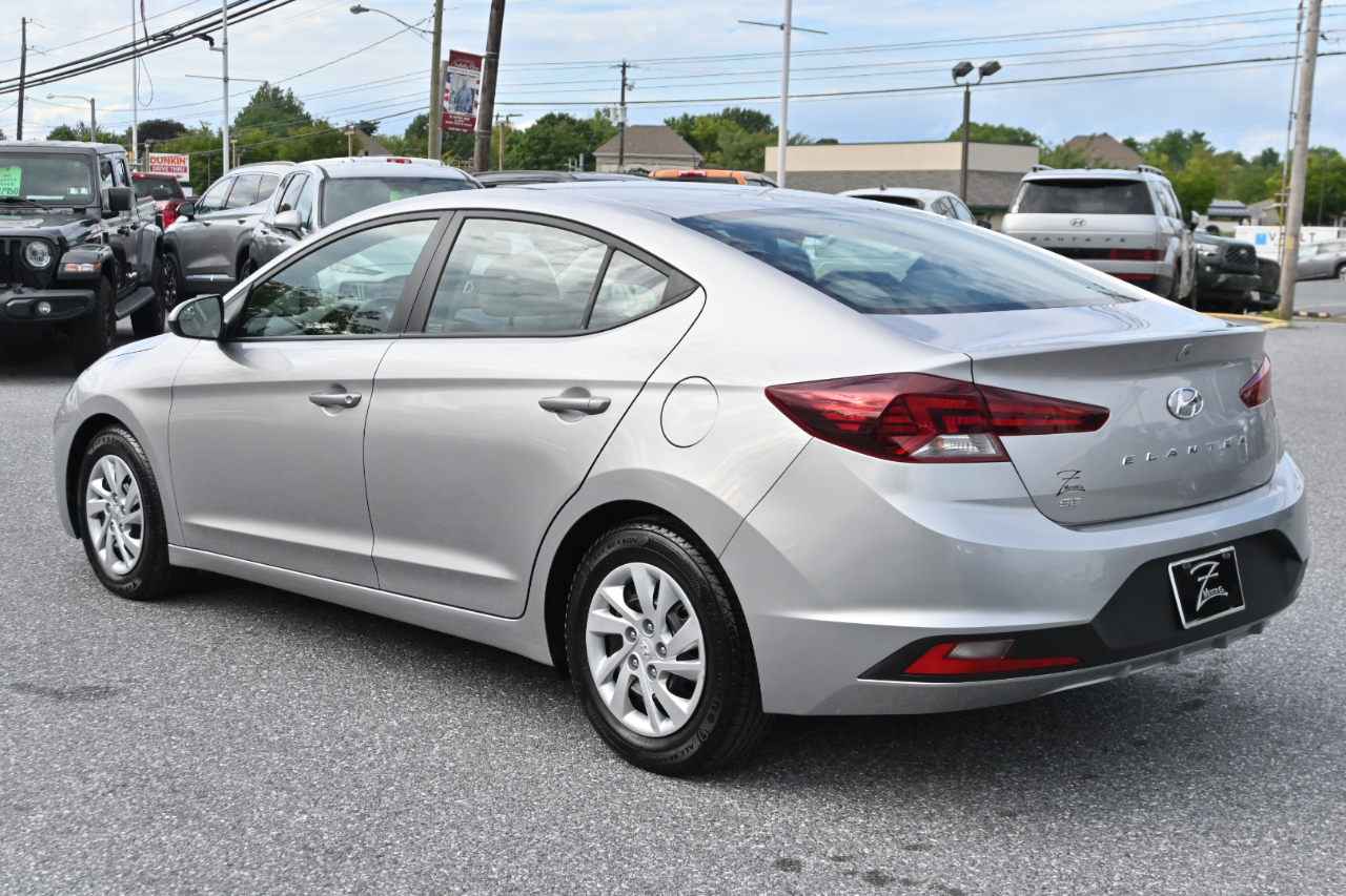 Hyundai Elantra SE 2020