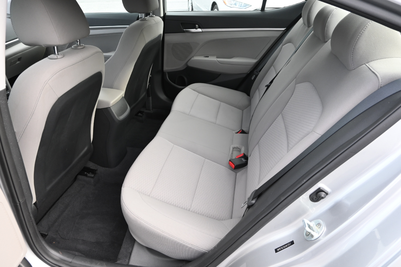 Hyundai Elantra SE 2020