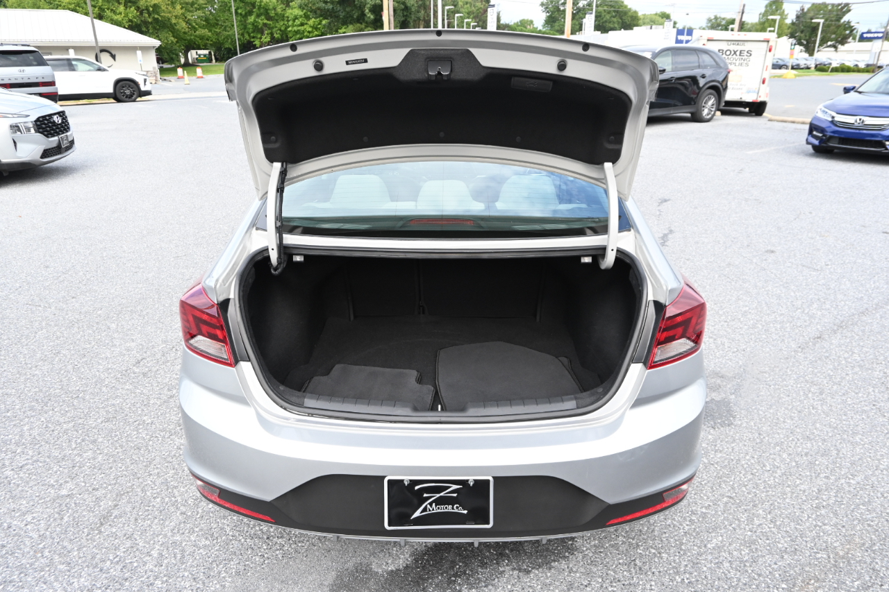 Hyundai Elantra SE 2020