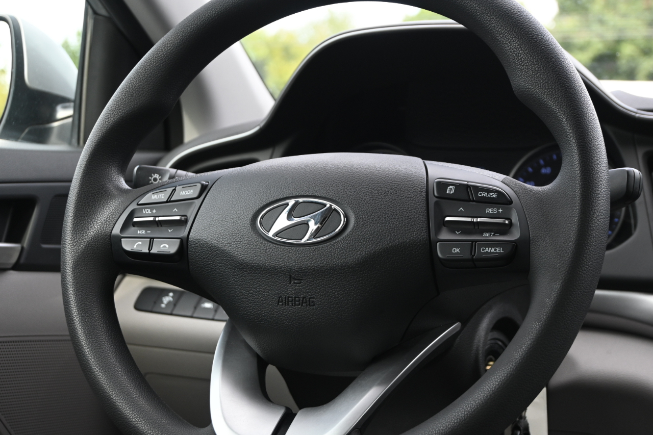 Hyundai Elantra SE 2020