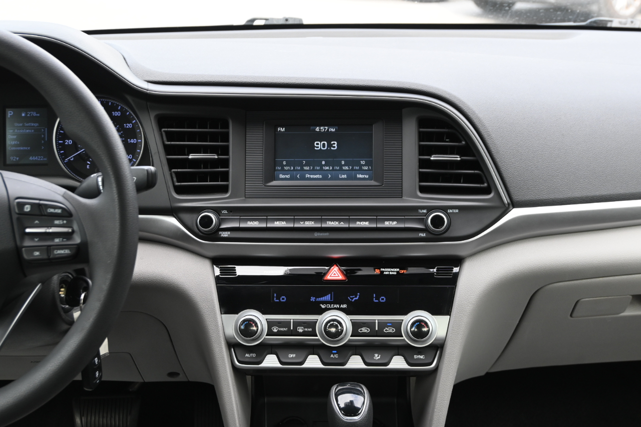 Hyundai Elantra SE 2020