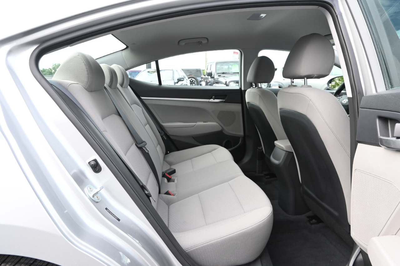 Hyundai Elantra SE 2020