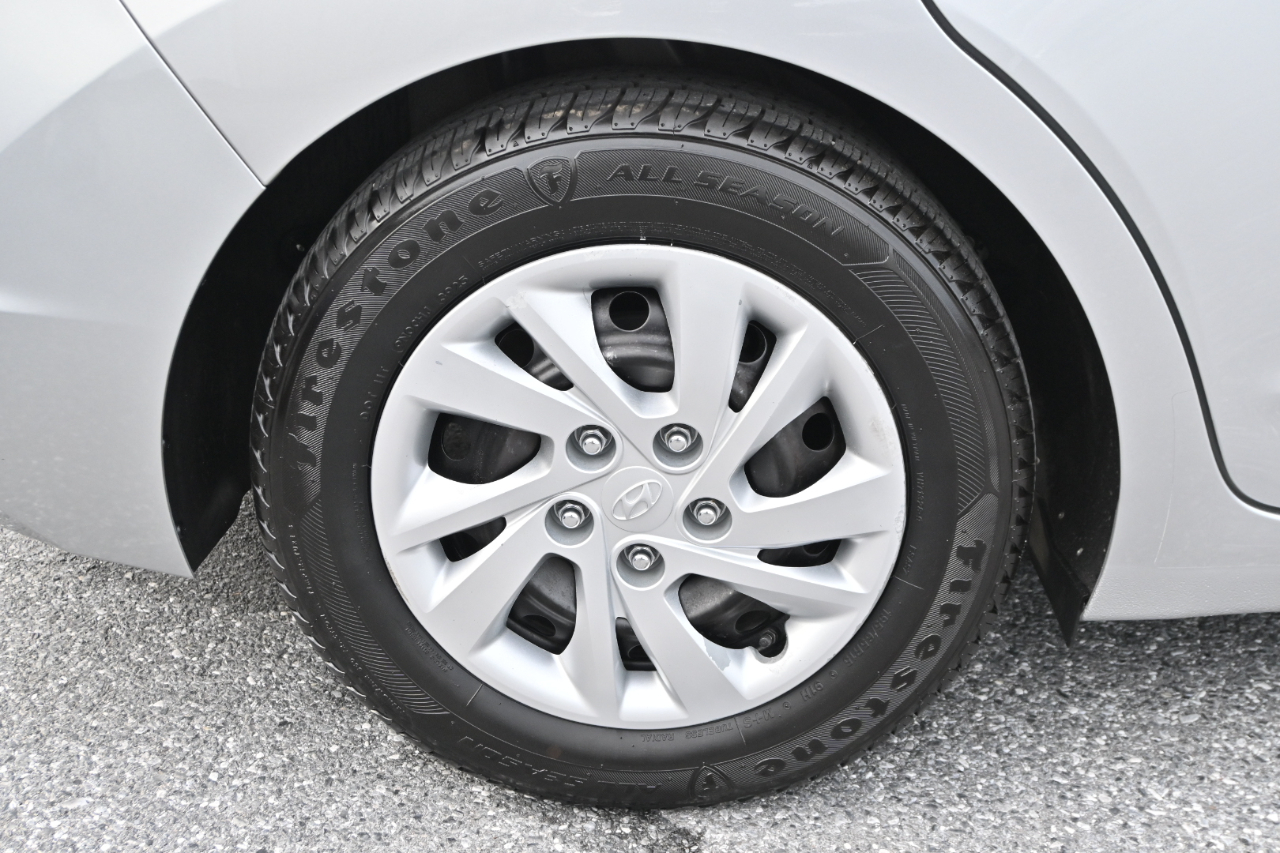 Hyundai Elantra SE 2020