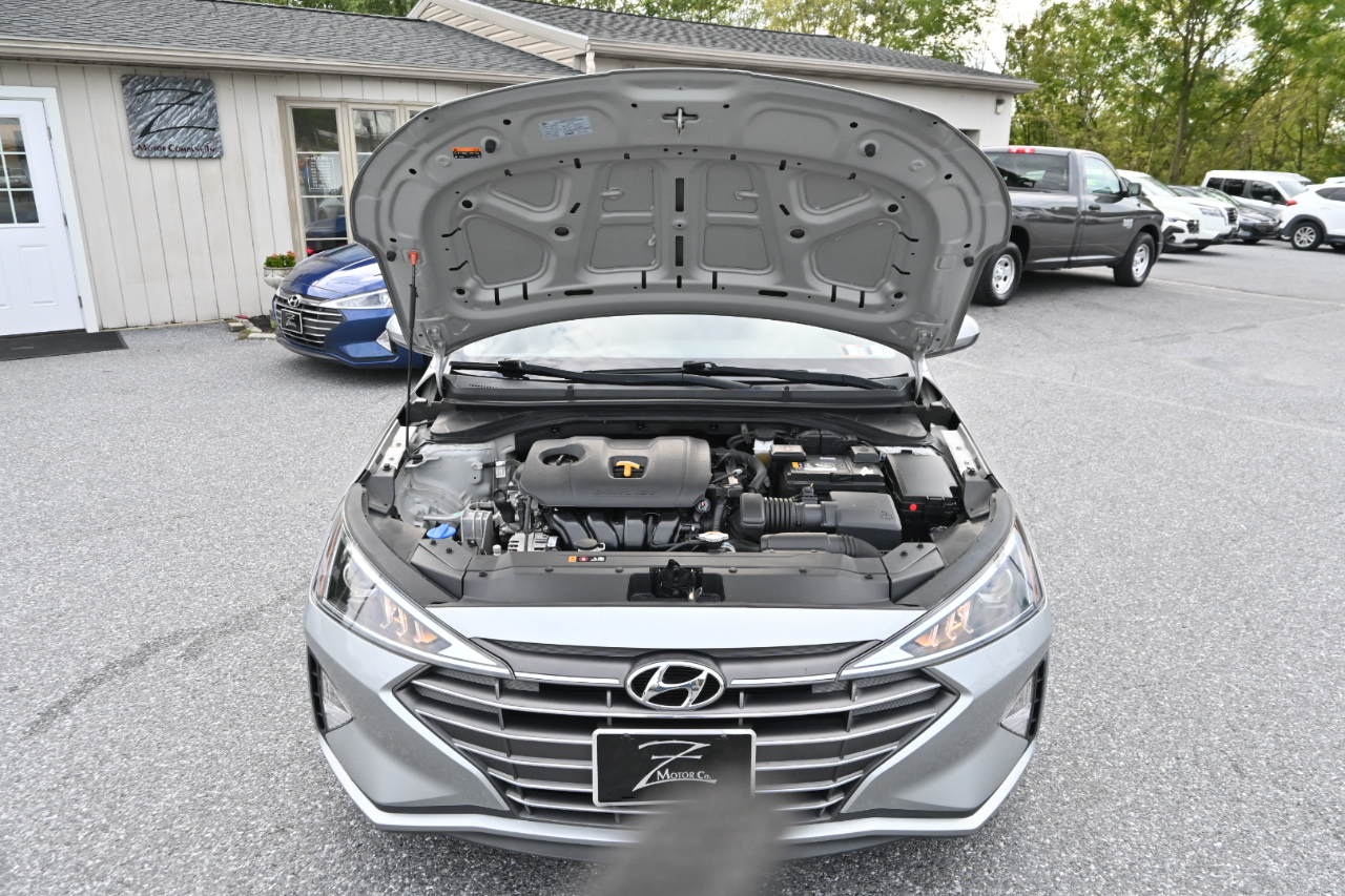 Hyundai Elantra SE 2020