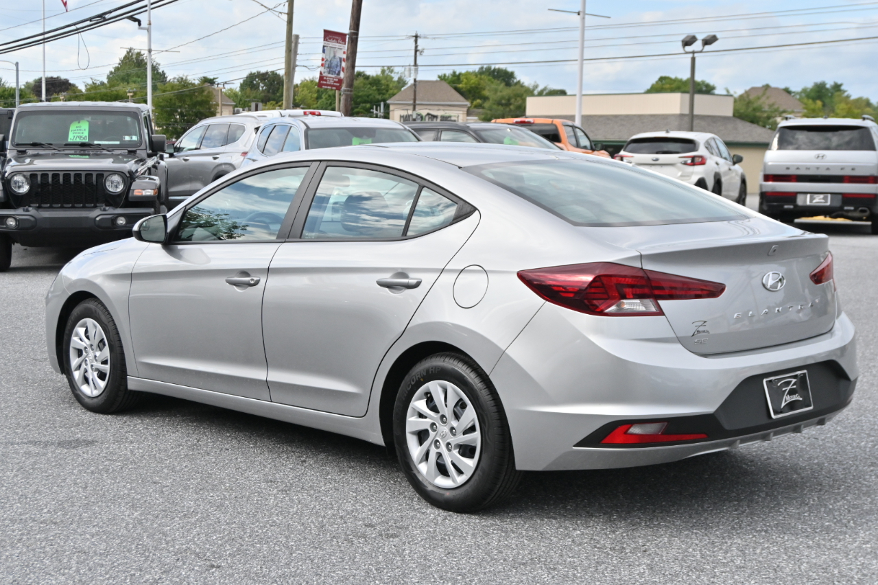 Hyundai Elantra SE 2020