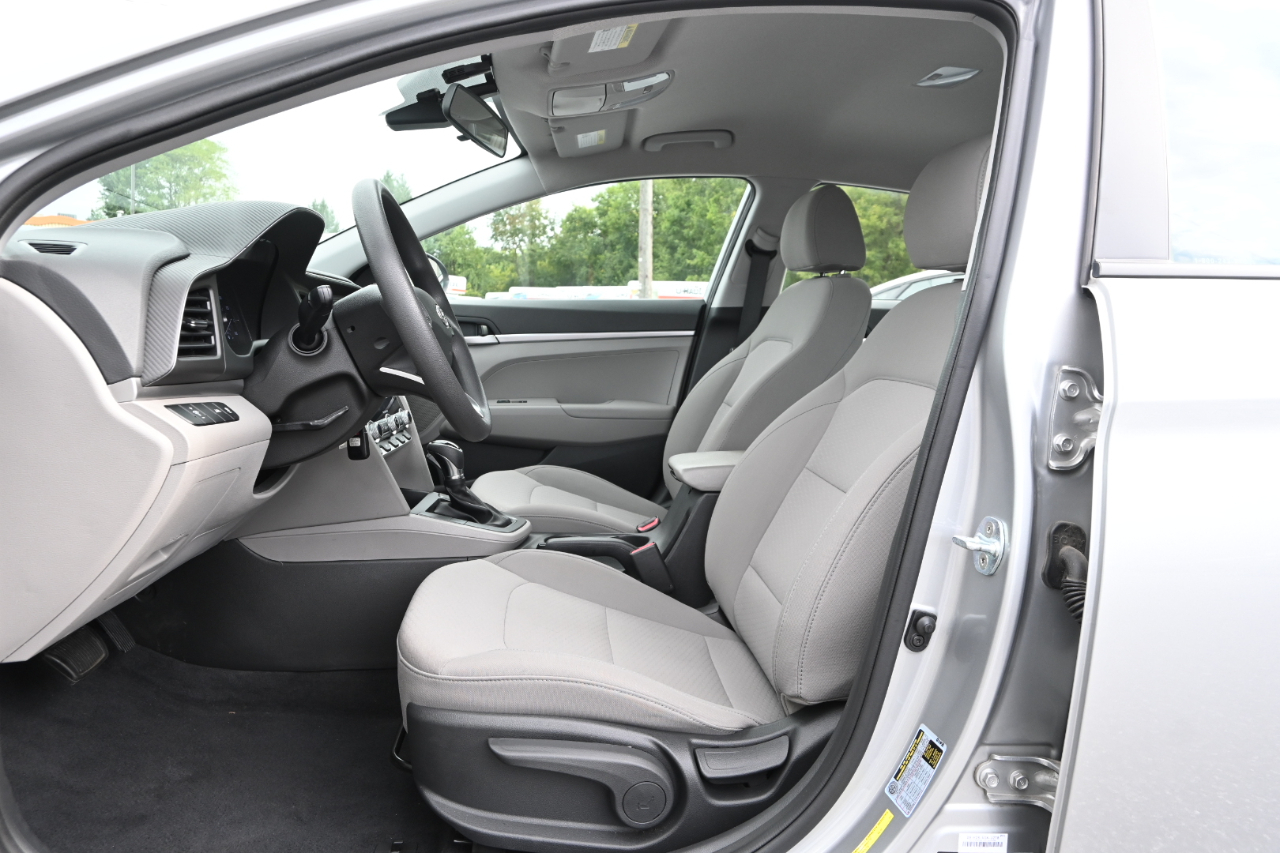 Hyundai Elantra SE 2020