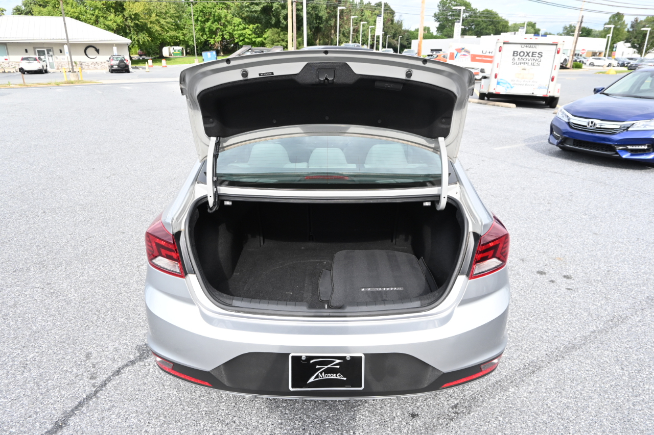 Hyundai Elantra SE 2020