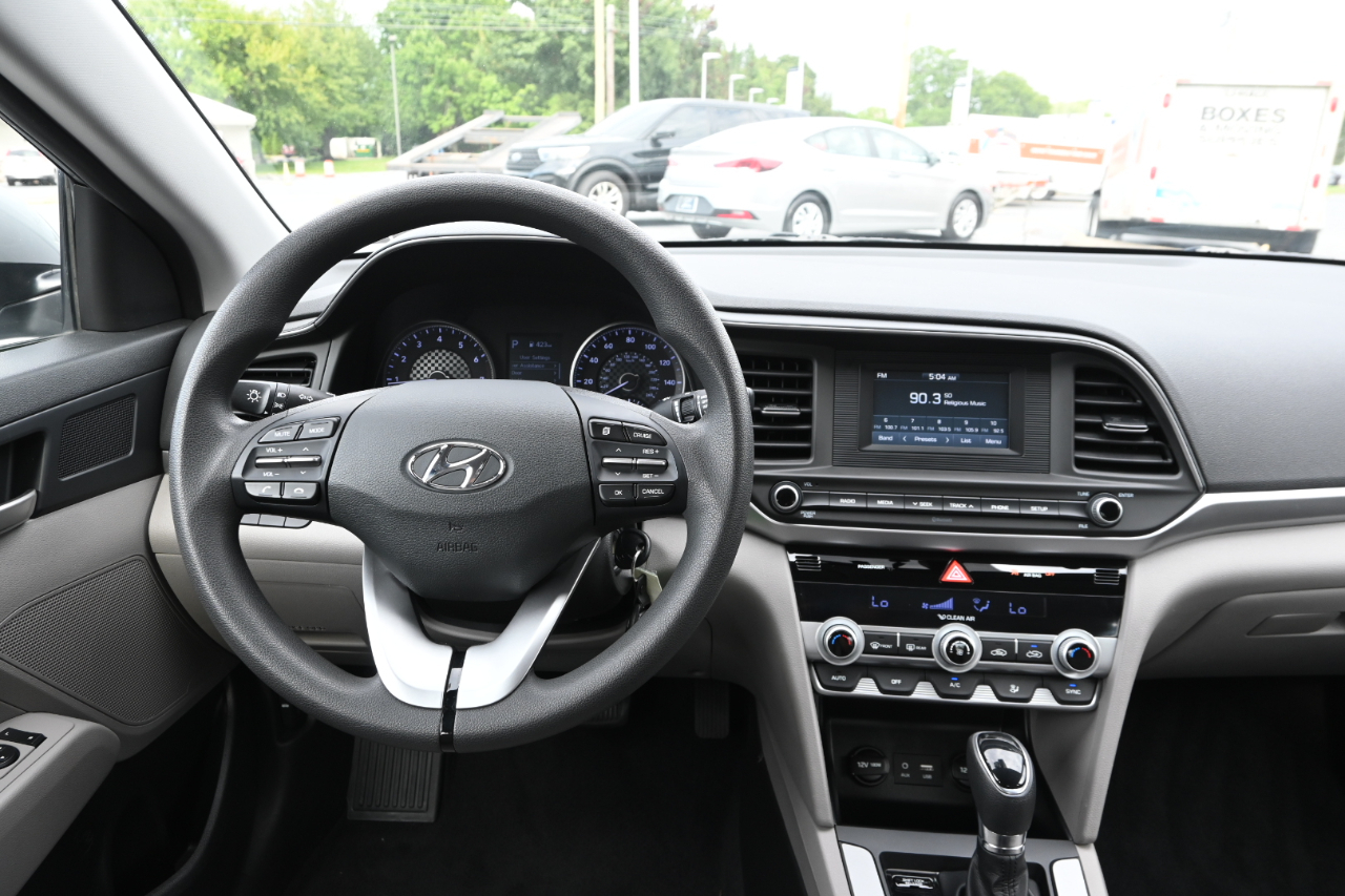 Hyundai Elantra SE 2020