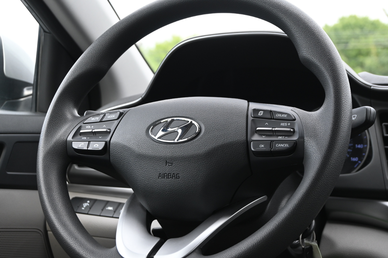 Hyundai Elantra SE 2020