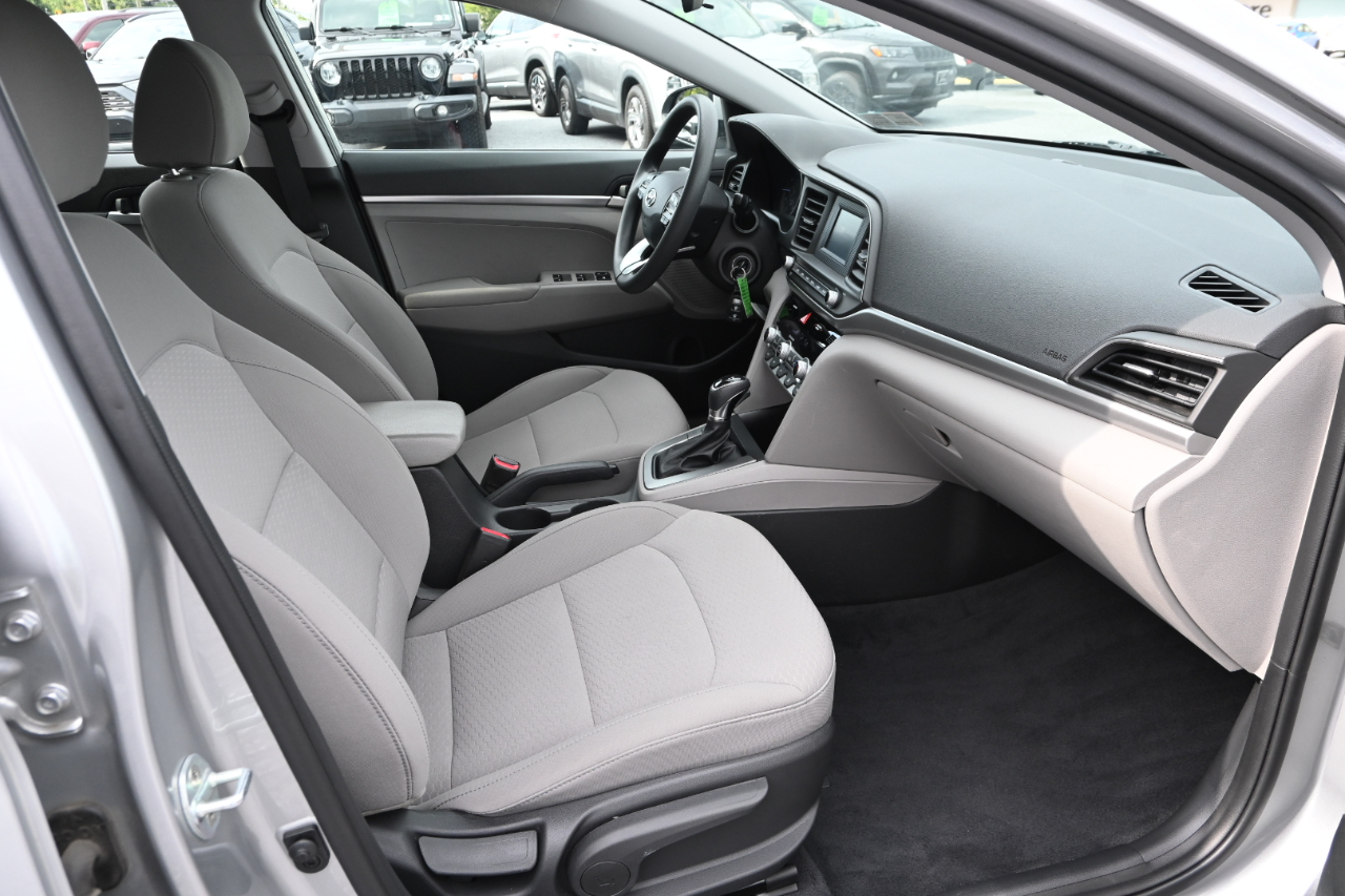 Hyundai Elantra SE 2020