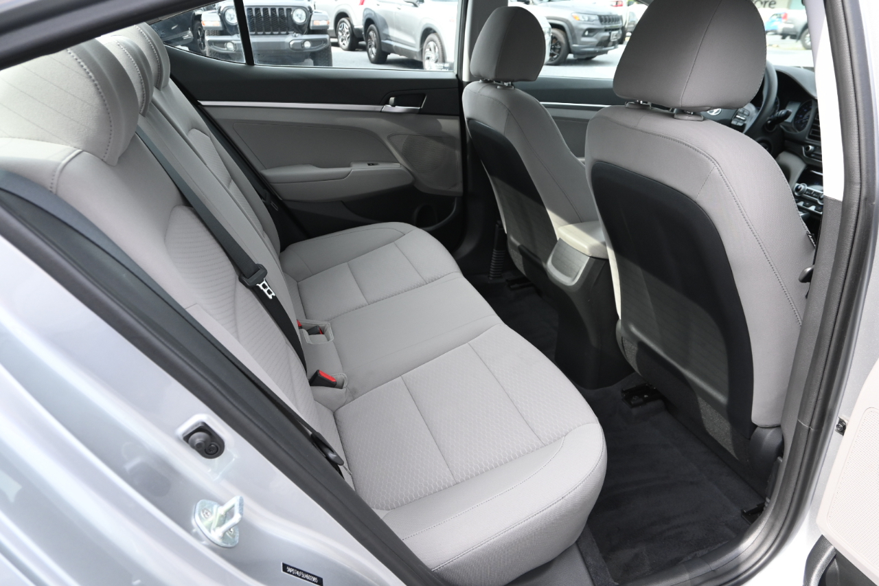 Hyundai Elantra SE 2020