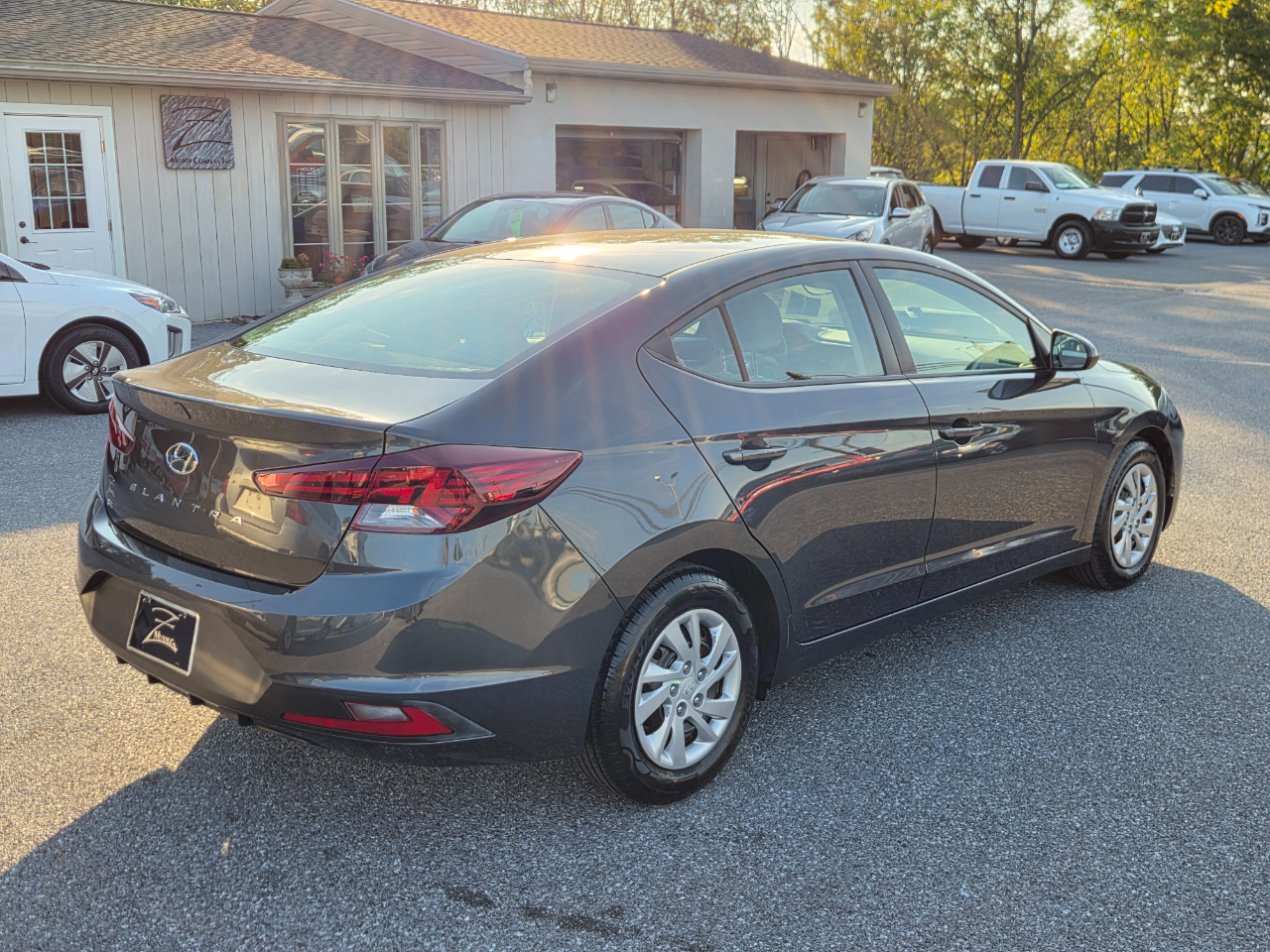 Hyundai Elantra SE 2020