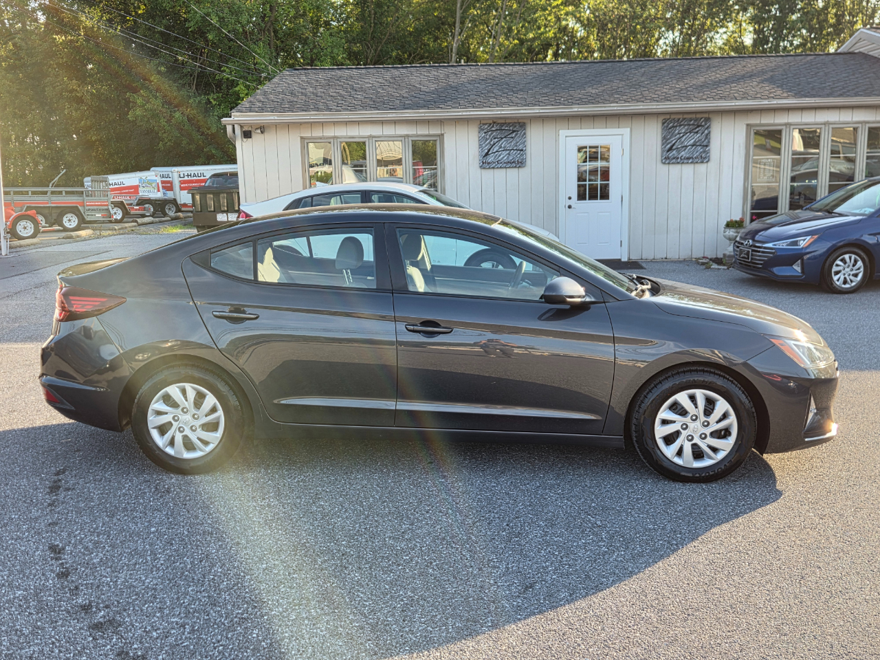Hyundai Elantra SE 2020