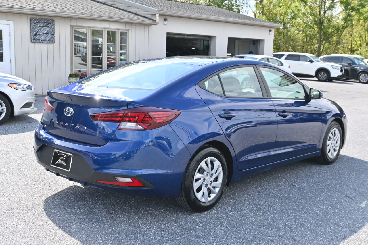 Hyundai Elantra SE 2020