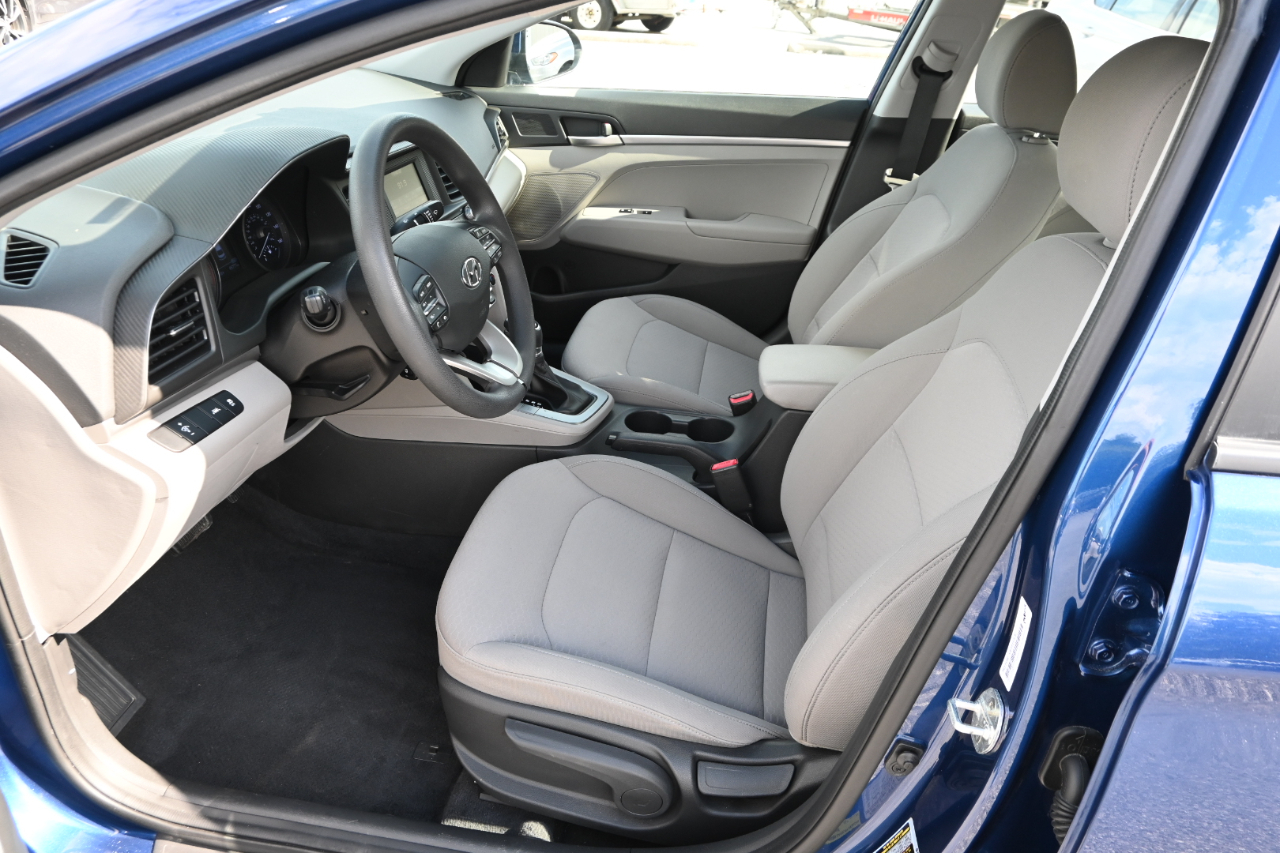 Hyundai Elantra SE 2020