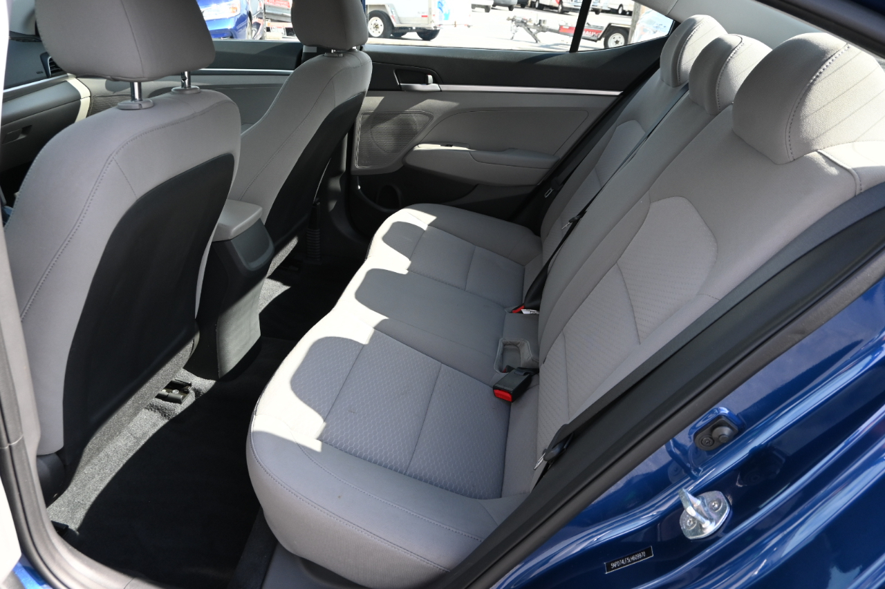 Hyundai Elantra SE 2020