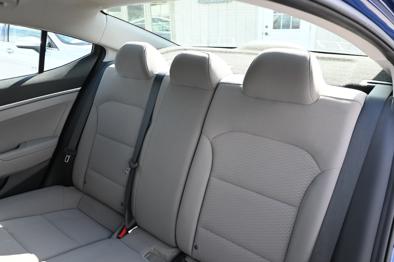 Hyundai Elantra SE 2020