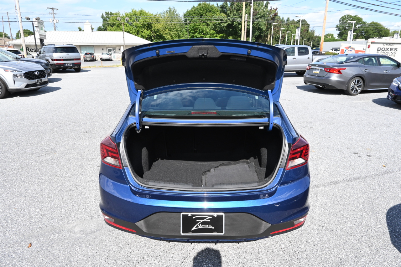 Hyundai Elantra SE 2020