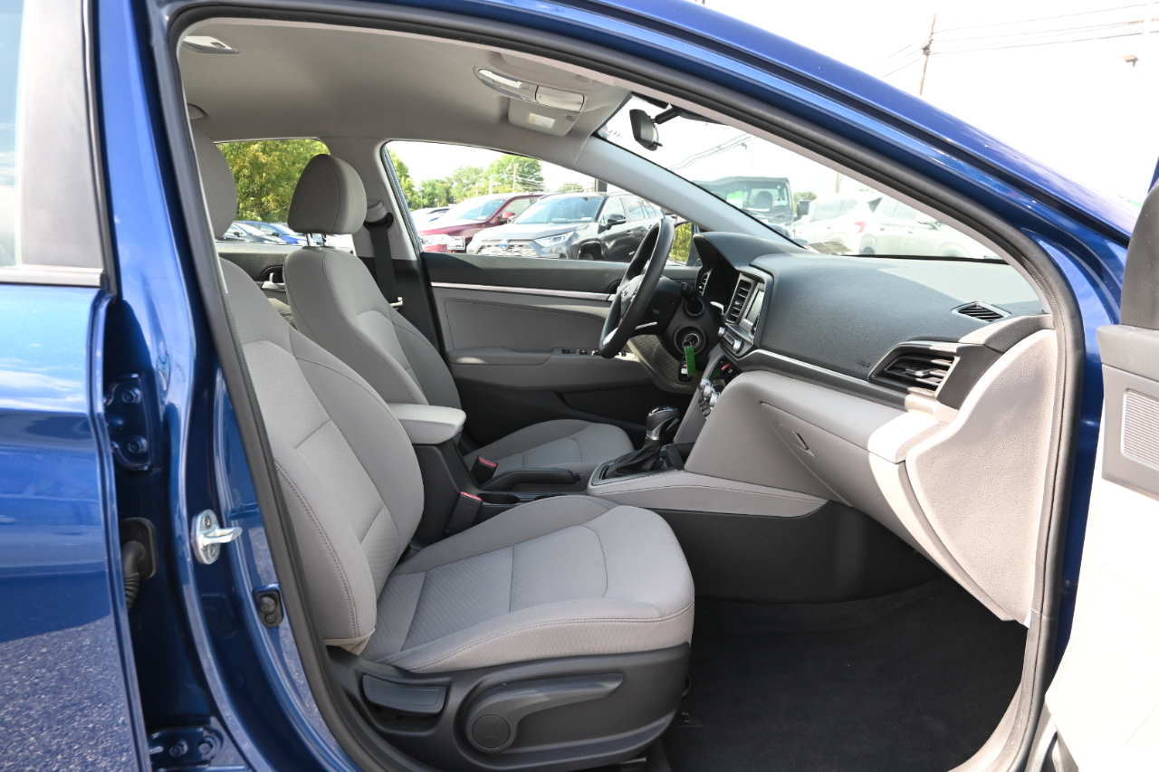 Hyundai Elantra SE 2020