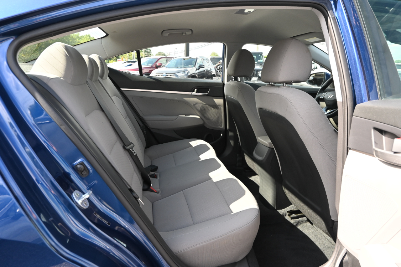 Hyundai Elantra SE 2020