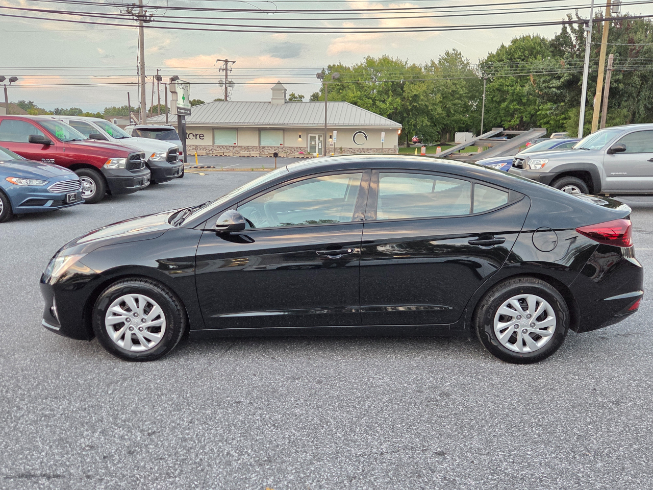 Hyundai Elantra SE 2020