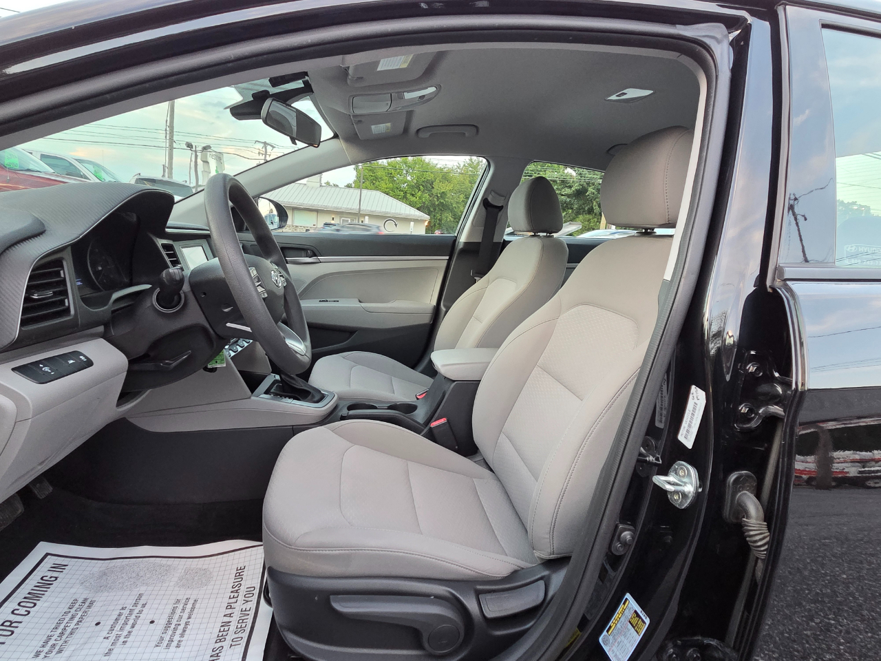 Hyundai Elantra SE 2020
