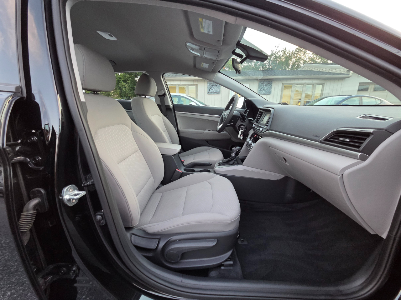 Hyundai Elantra SE 2020