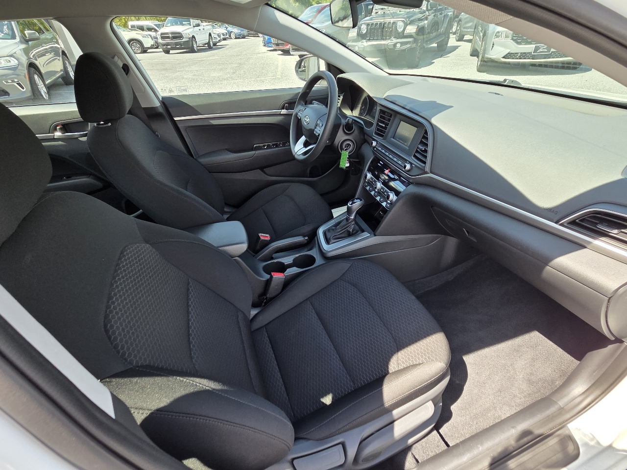 Hyundai Elantra SE 2020