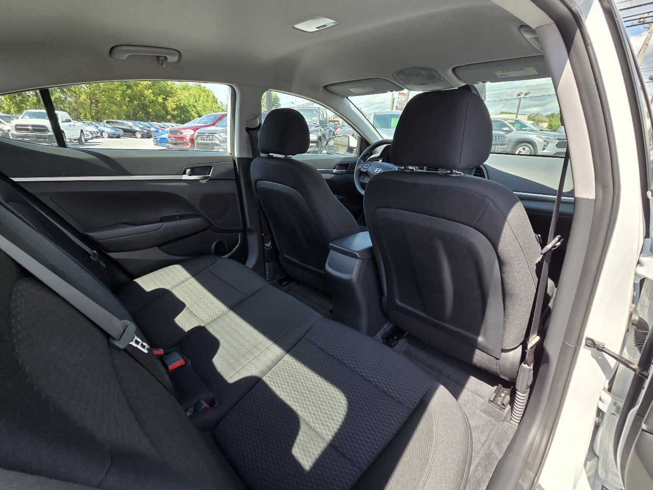 Hyundai Elantra SE 2020