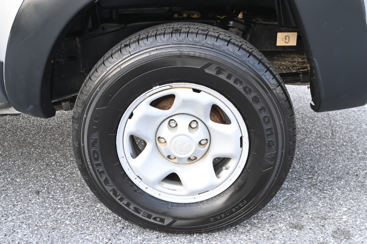 Toyota Tacoma 4WD Double Cab V6 AT (Natl) 2014