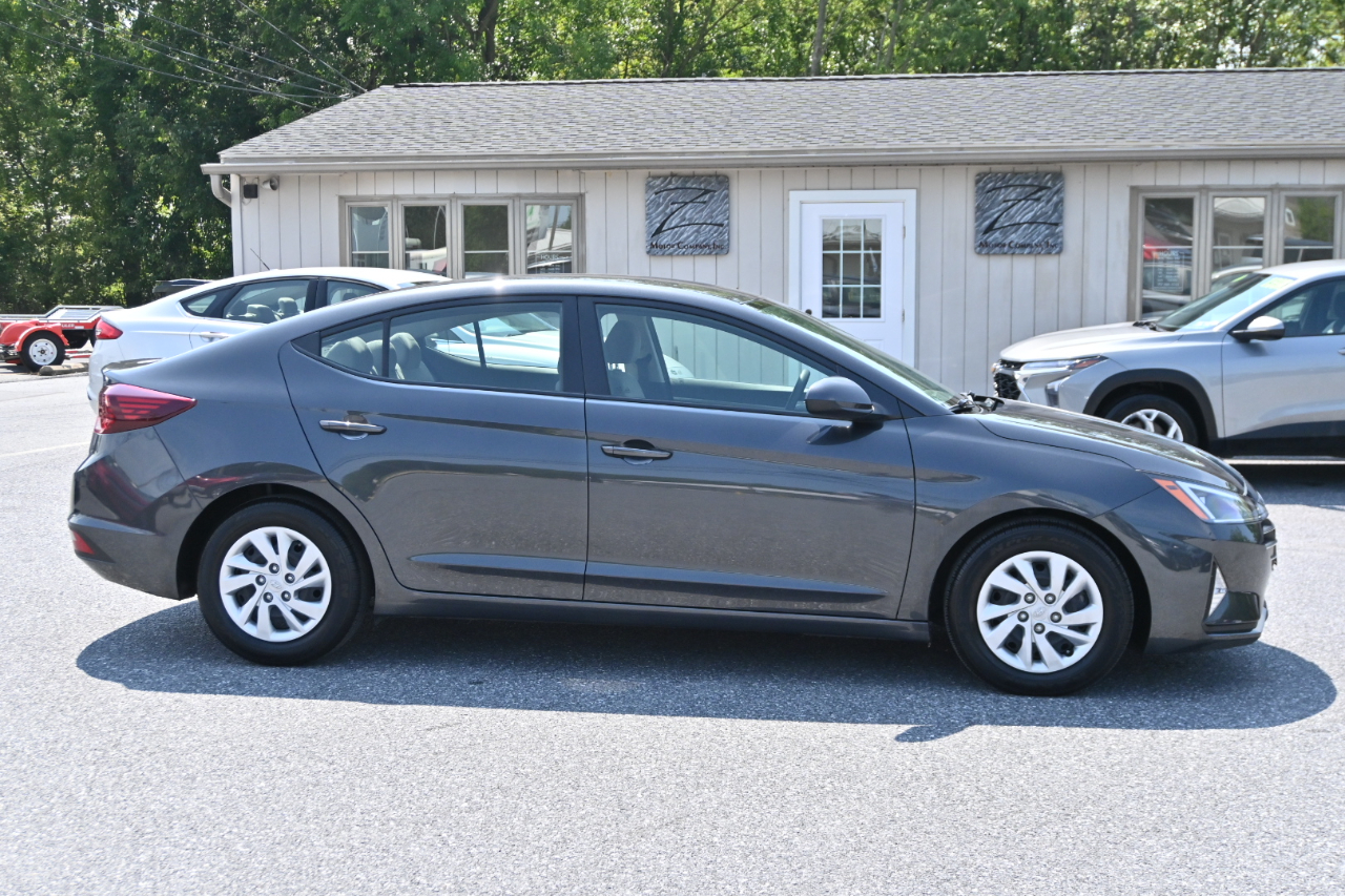 Hyundai Elantra SE IVT 2020