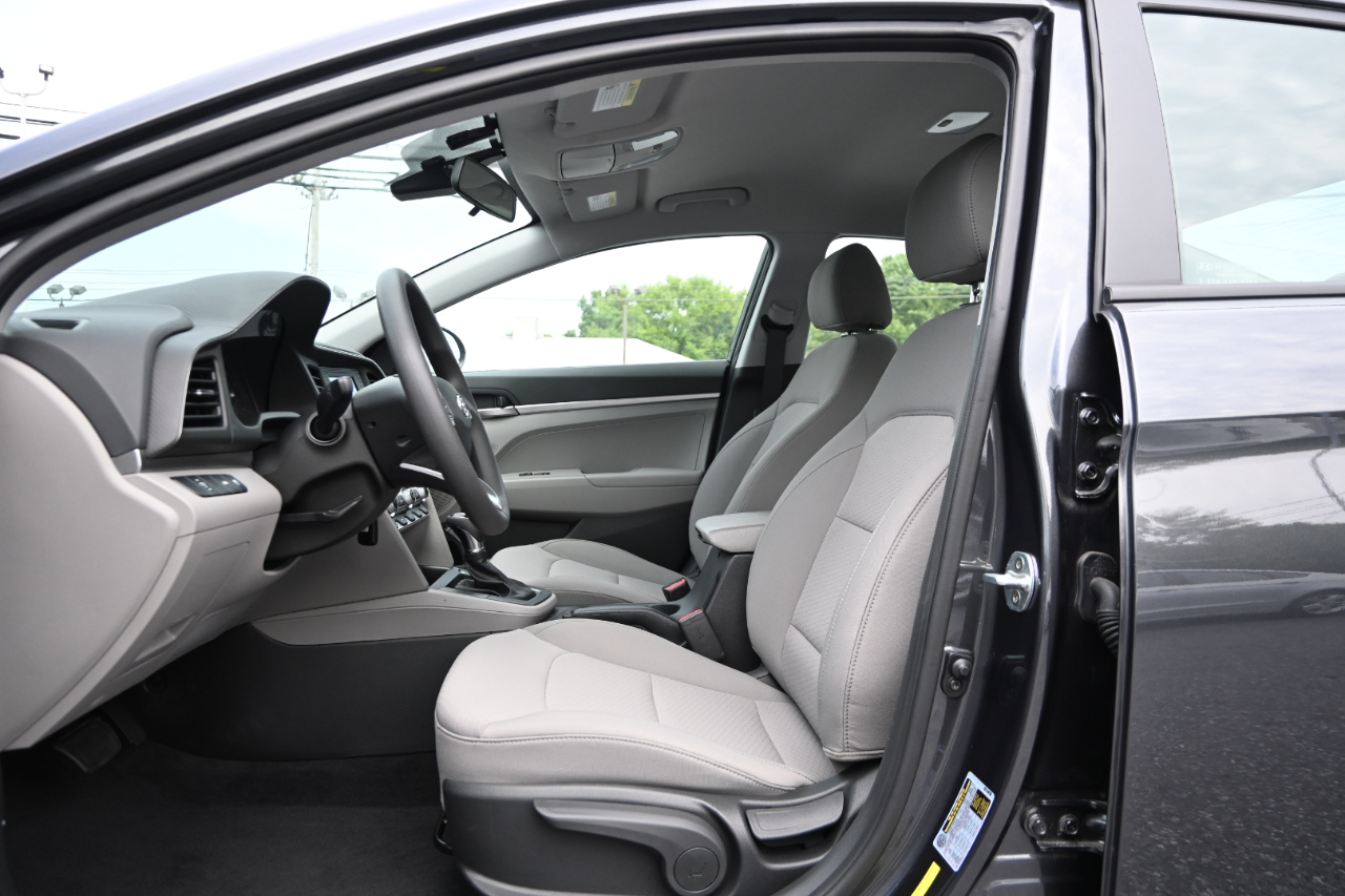 Hyundai Elantra SE IVT 2020