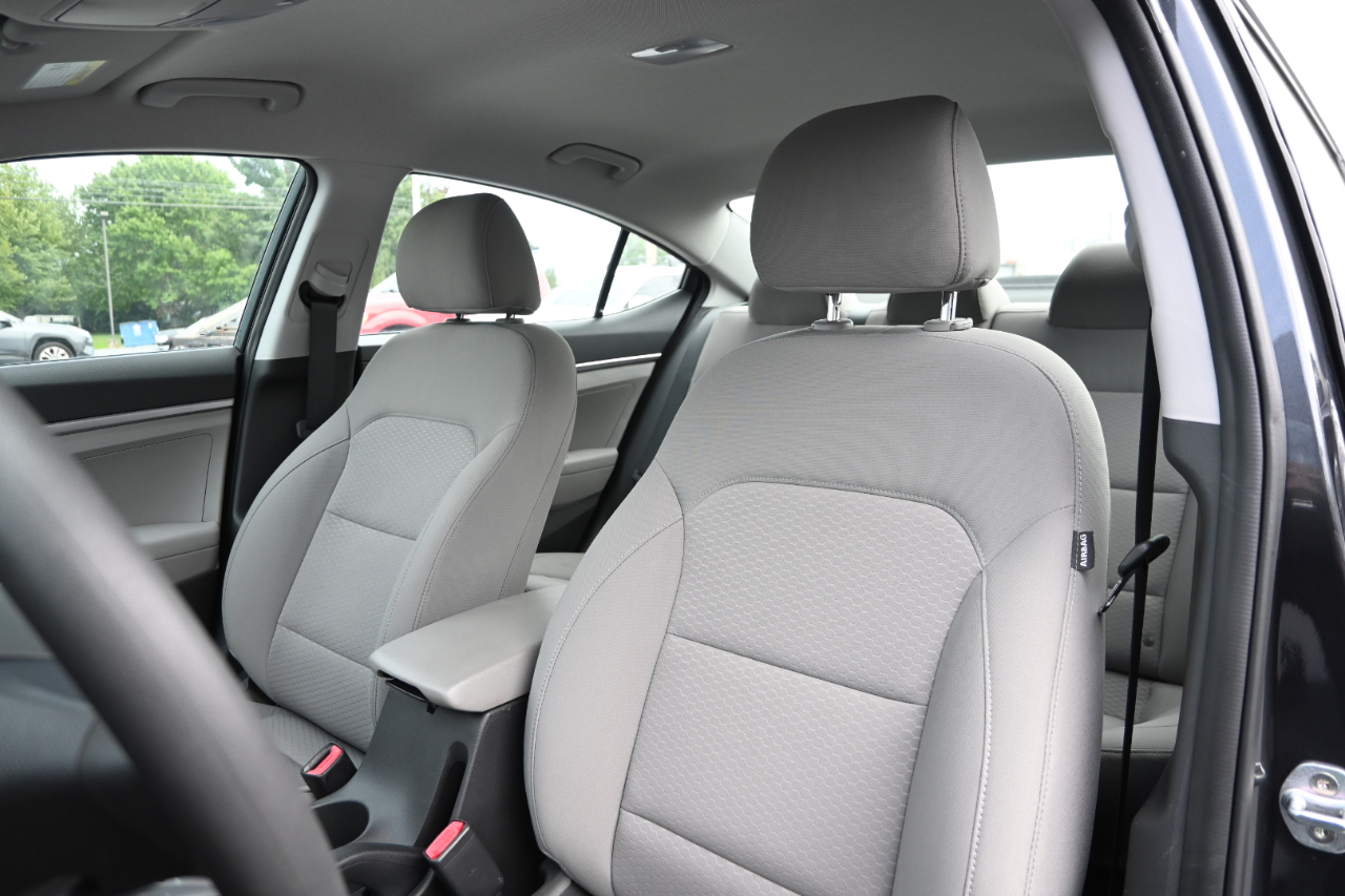 Hyundai Elantra SE IVT 2020
