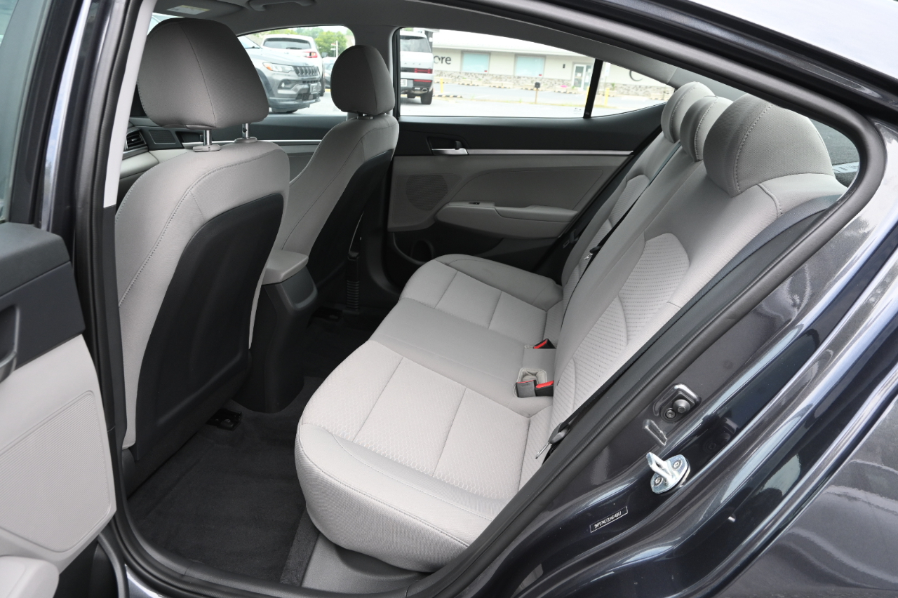 Hyundai Elantra SE IVT 2020