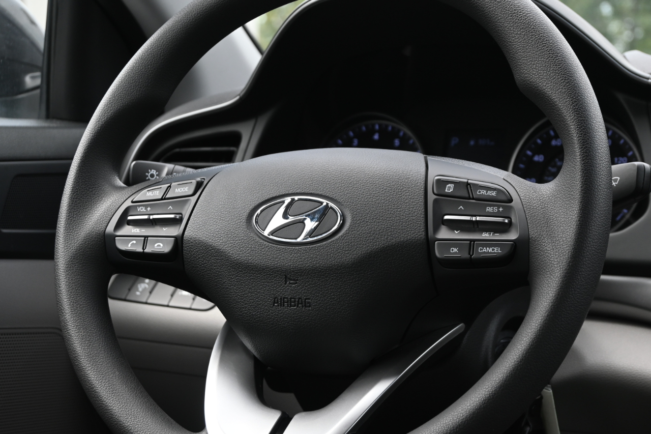 Hyundai Elantra SE IVT 2020