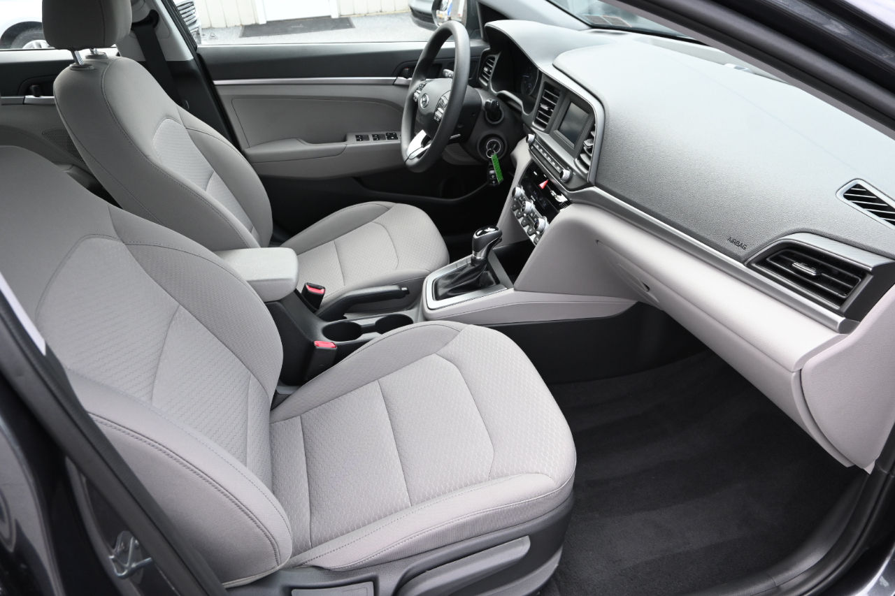 Hyundai Elantra SE IVT 2020