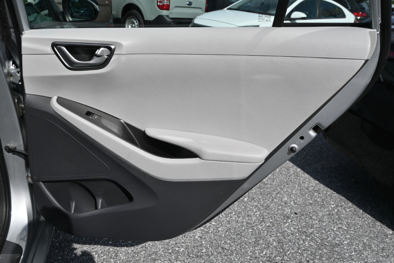 Hyundai Ioniq Hybrid Blue Hatchback 2020