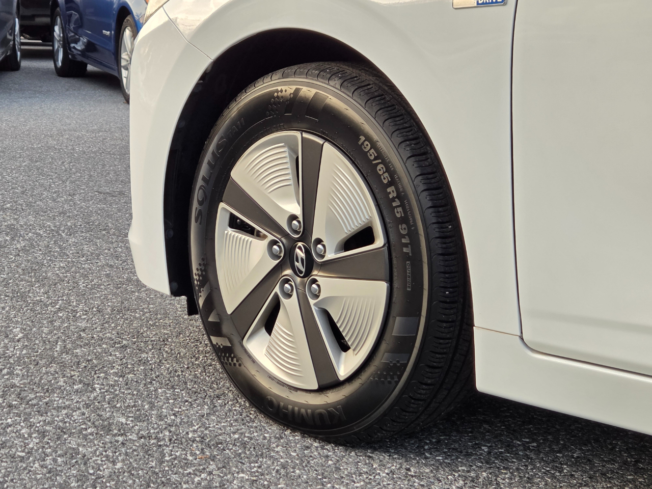 Hyundai Ioniq Hybrid Blue Hatchback 2020