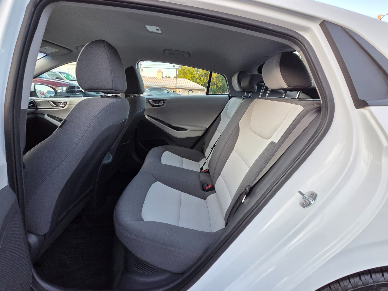 Hyundai Ioniq Hybrid Blue Hatchback 2020