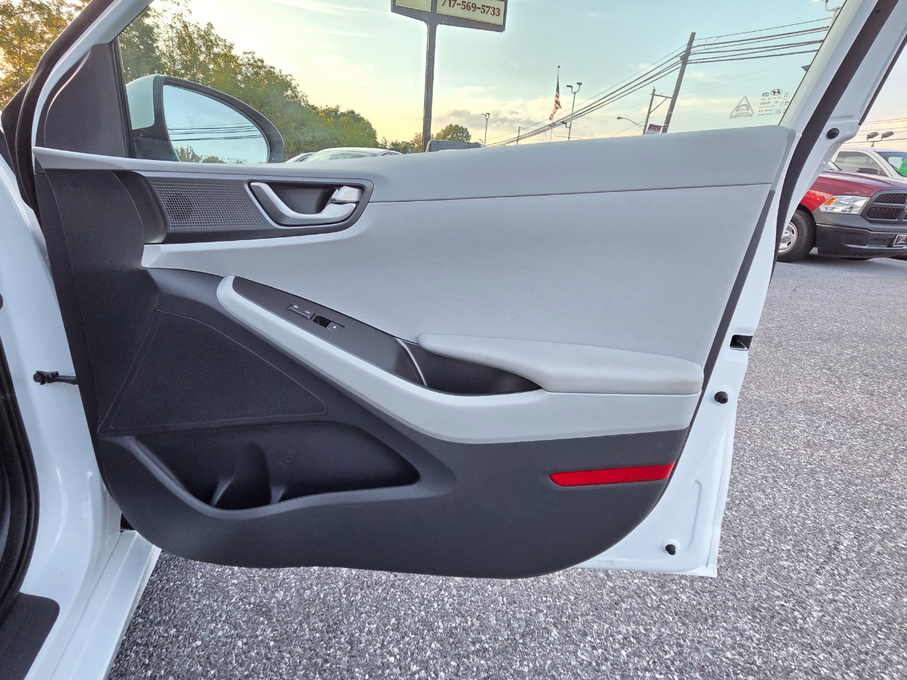 Hyundai Ioniq Hybrid Blue Hatchback 2020