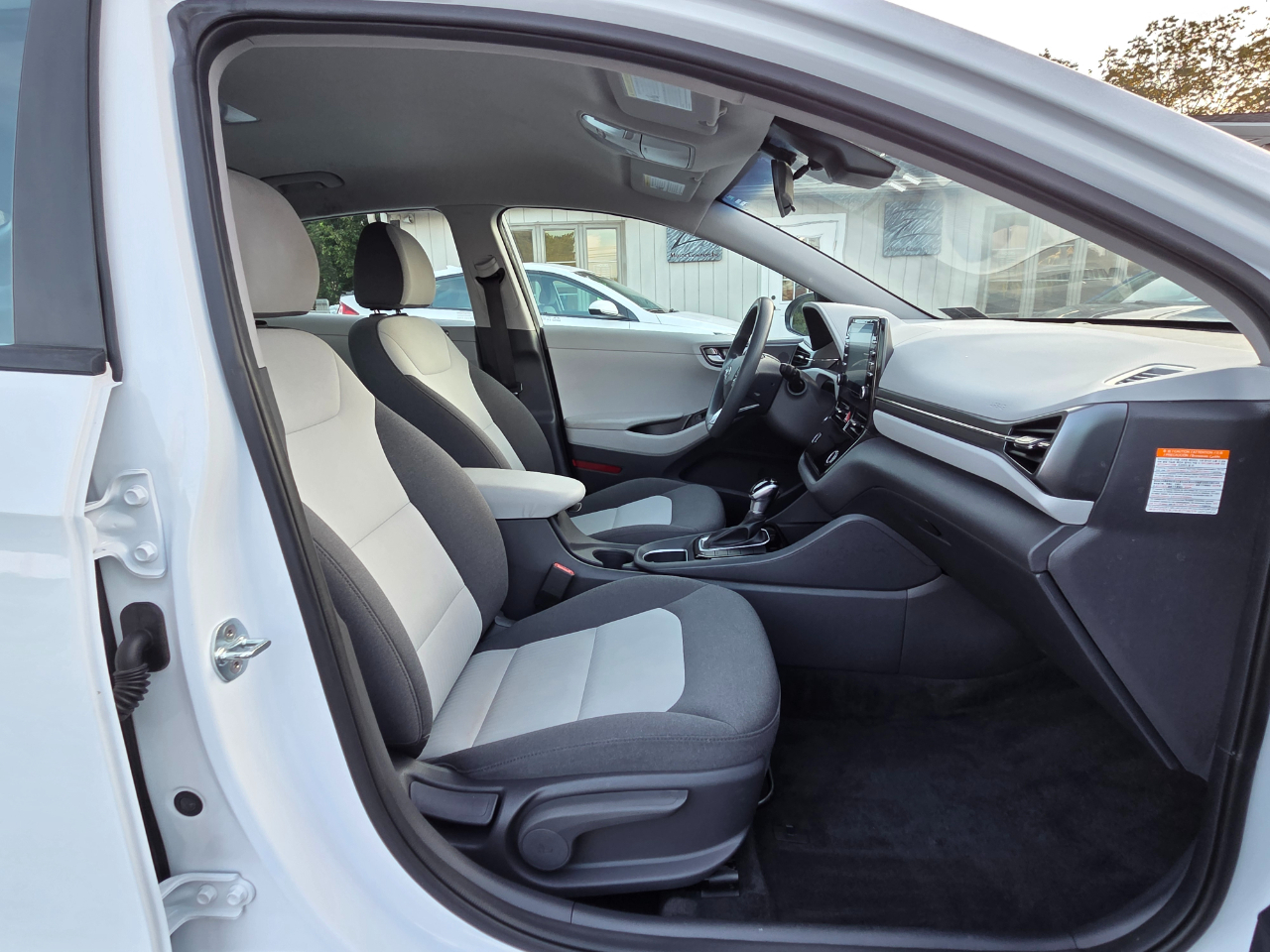 Hyundai Ioniq Hybrid Blue Hatchback 2020