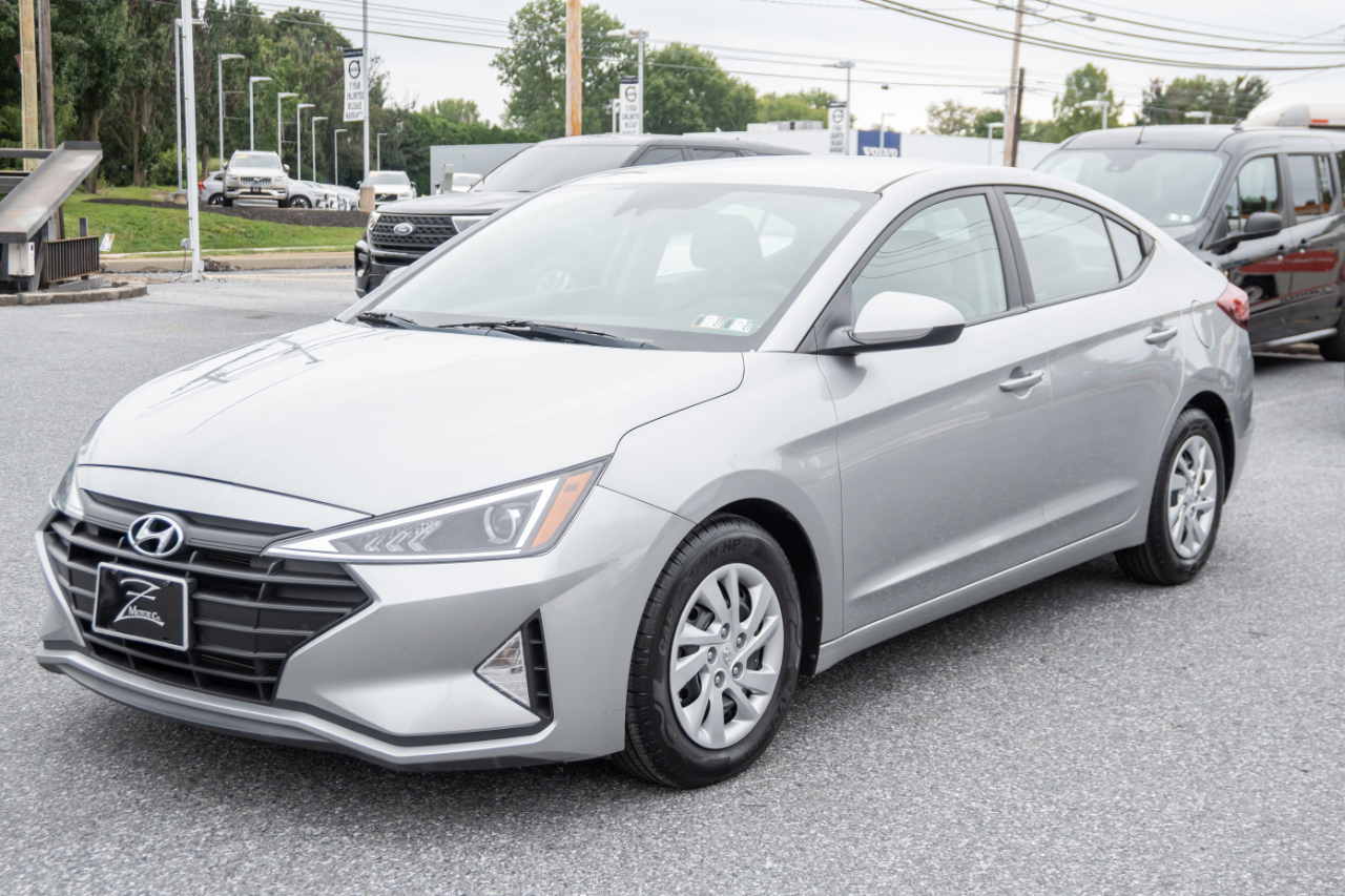 Hyundai Elantra SE 2020